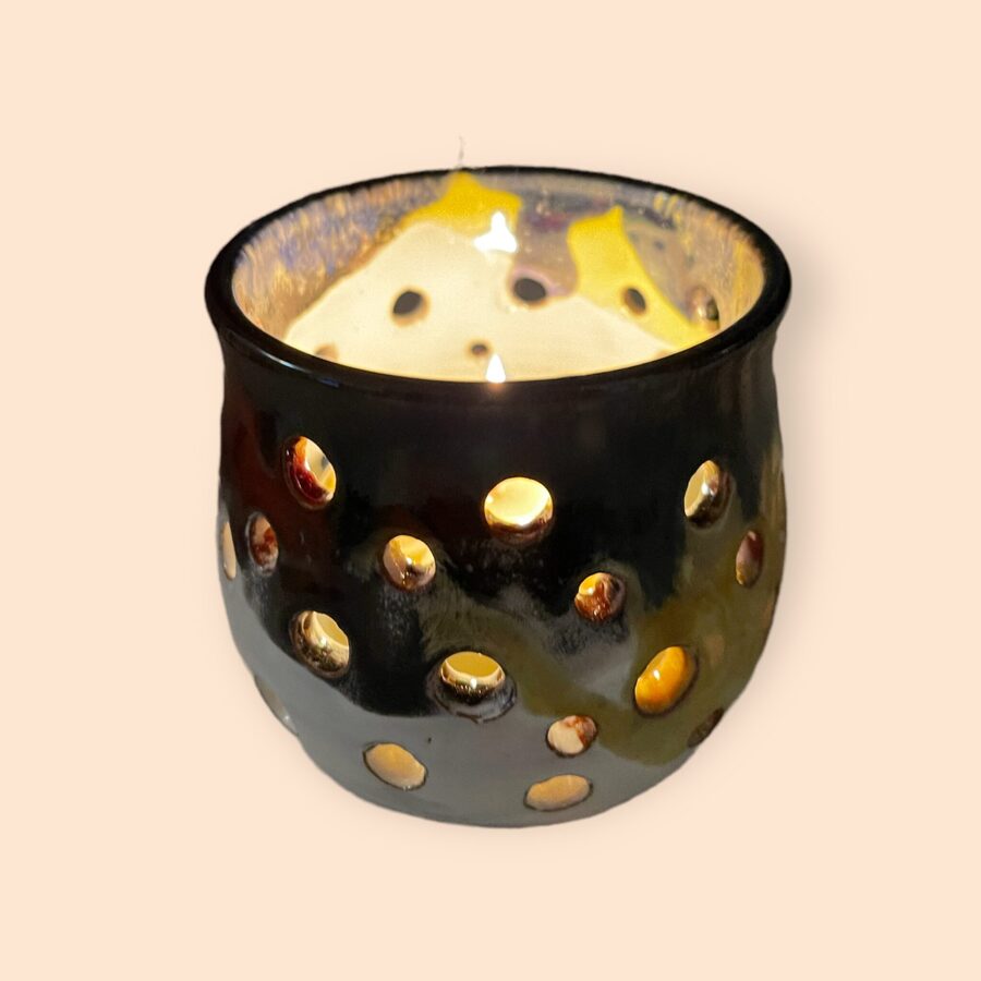 Lielo bišu vaska tējas sveču komplekts ar raibu keramikas trauku Nr.4