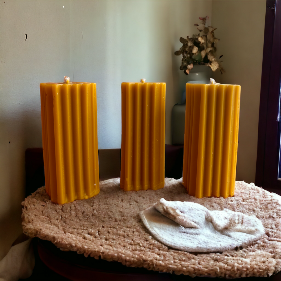 Bišu vaska sveču komplekts -  trīs