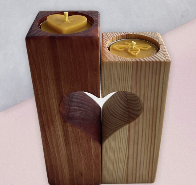 Koka svečturis (sirsniņas forma) + 6. gab tējas sveces