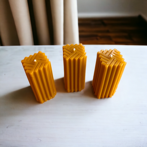 Bišu vaska sveču komplekts -  trīs